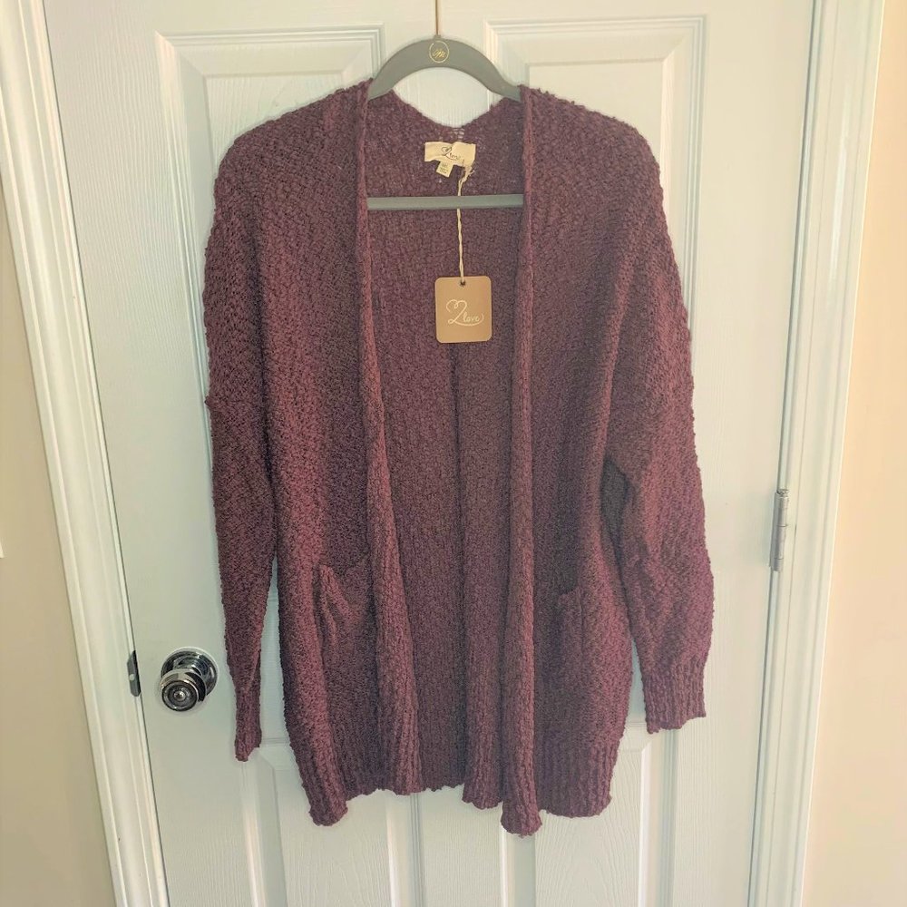 LLOVE USA M/L Maroon Cardigan NWT